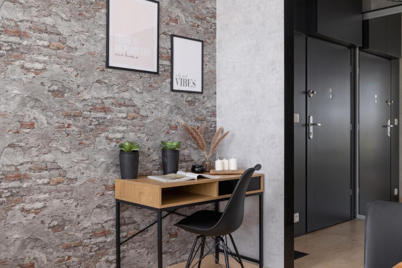 Krakow Studio With Parking & Terrace Near Zalew Bagry By Renters Prestige Ngoại thất bức ảnh